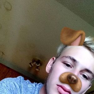 Meet your Posher, Ash